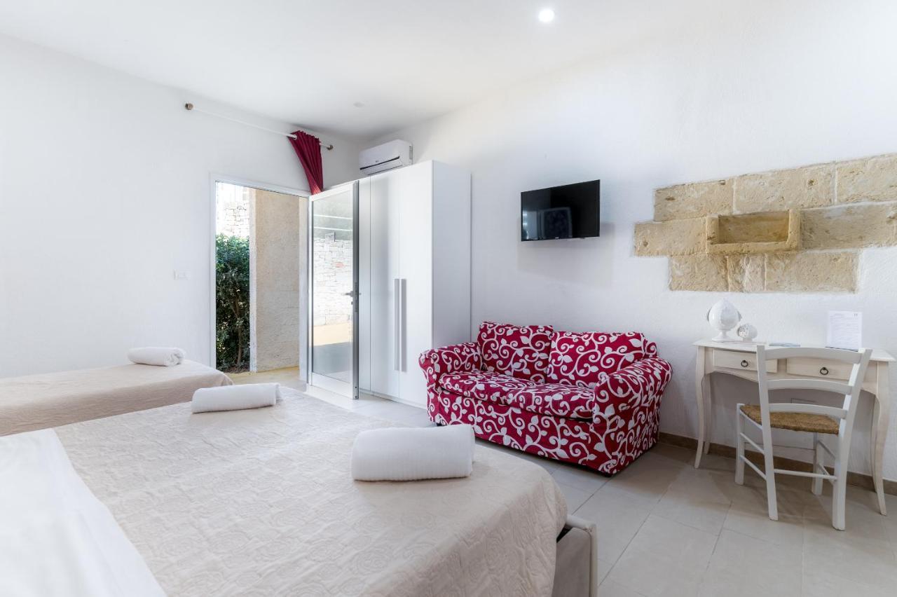 טורה סנטה סאבינה Hotel Reverse מראה חיצוני תמונה