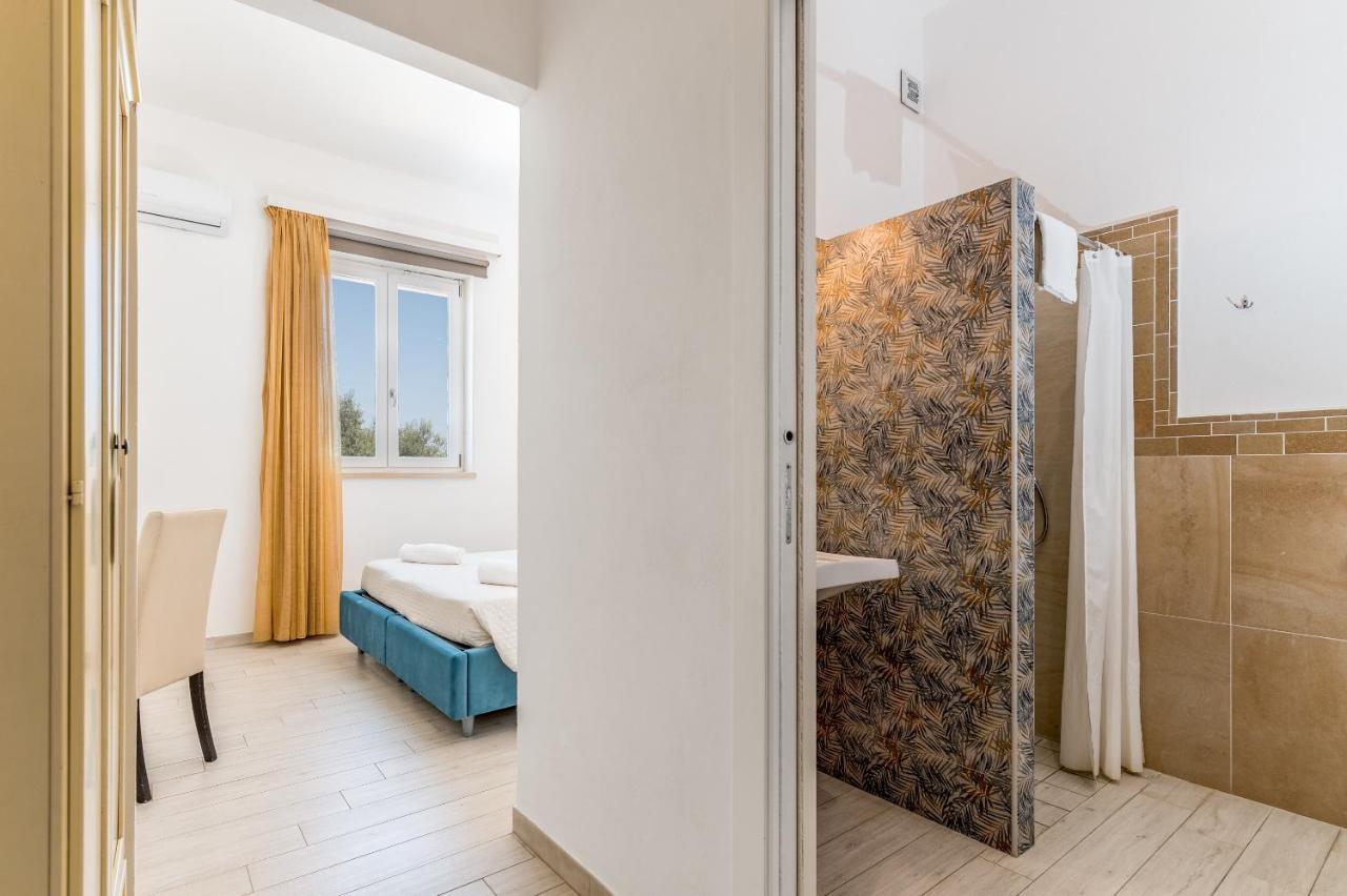 טורה סנטה סאבינה Hotel Reverse מראה חיצוני תמונה